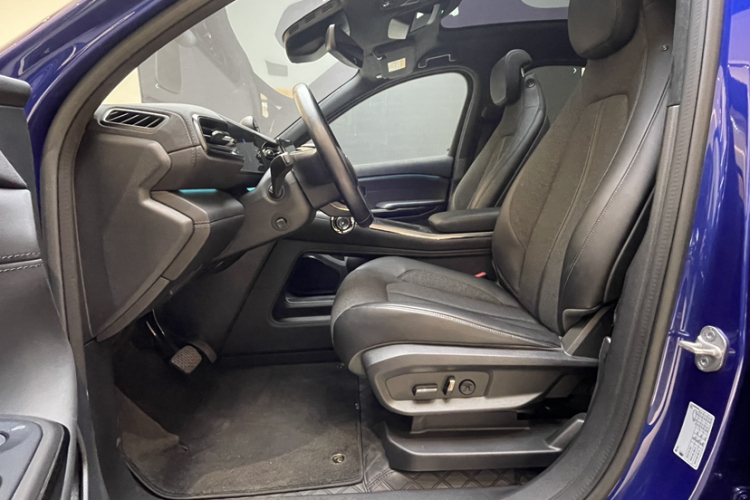 蔚来EC6 2020款 440KM 性能版中控内饰7010