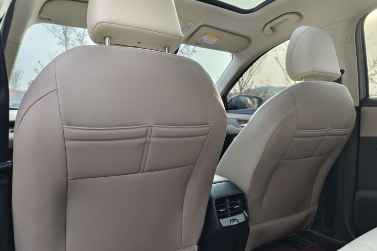 名爵 MG ES5 2025款 525max 后驱智驾版中控内饰7012