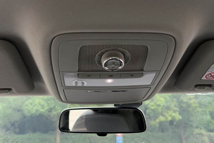 荣威RX5 2020款 20T 自动4G互联超越旗舰版中控内饰7013