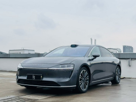 鸿蒙智行 享界S9 2024款 纯电 Ultra 四驱旗舰版