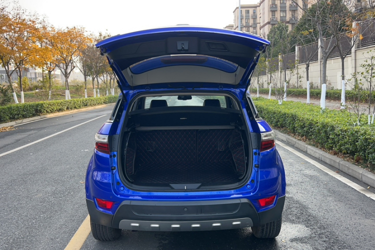 江铃 驭胜S330 2016款 1.5L GTDi 自动两驱尊贵版局部细节23