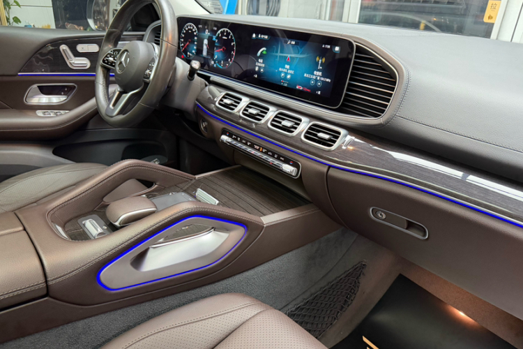 奔驰GLE 2020款 改款 GLE 350 4MATIC 时尚型中控内饰7008