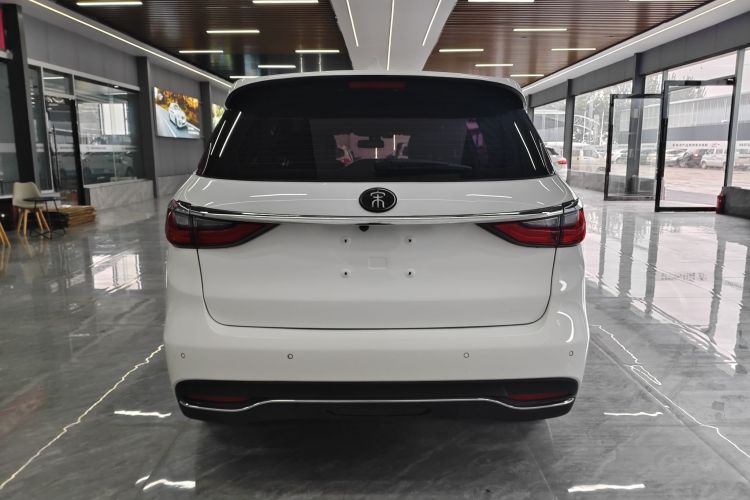 比亚迪 宋MAX 2018款 1.5T 自动智联豪华型 6座车身外观6004