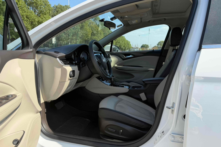 别克 威朗 2015款 三厢 15S 自动领先型车身外观6011