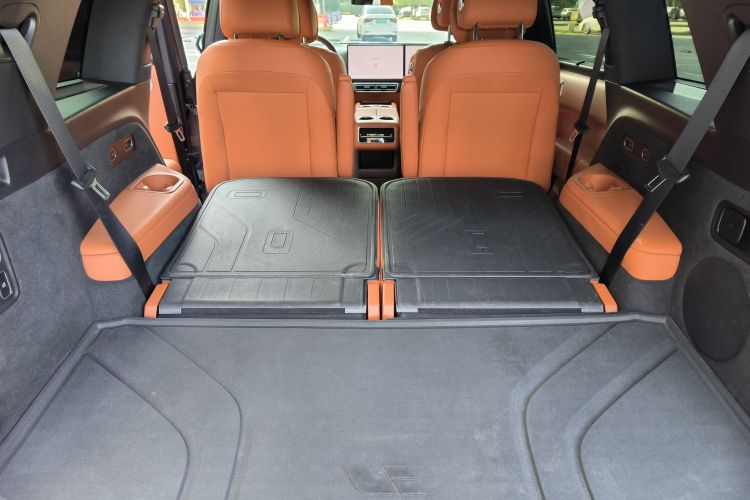 理想汽车 理想L8 2023款 Pro局部细节23