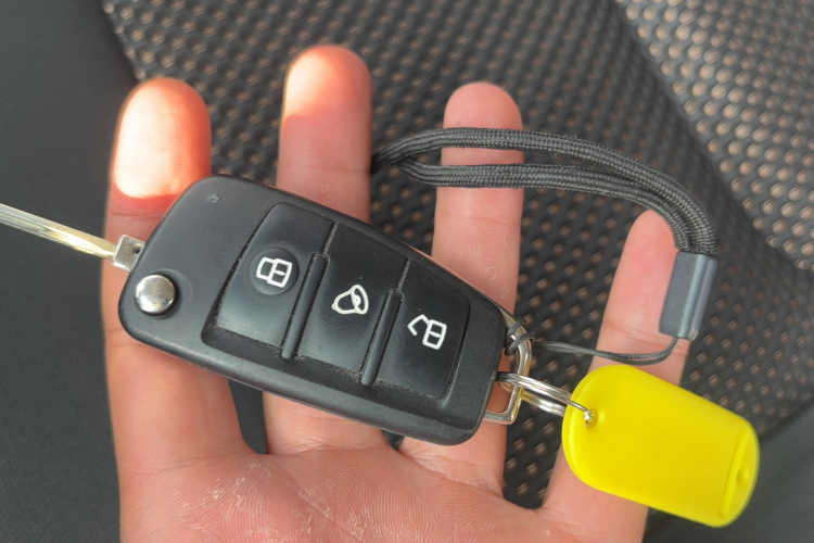 江淮瑞风 瑞风M3 2023款 PLUS 1.8L 9座智联版中控内饰7005