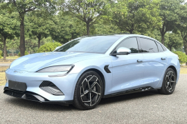 比亚迪 海豹 2022款 700km 长续航后驱版