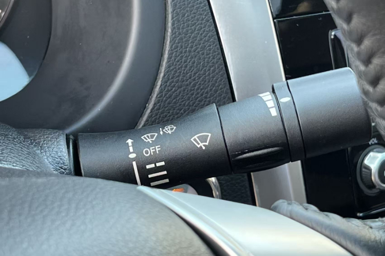 日产 天籁 2016款 改款 2.0L XL舒适版中控内饰7011