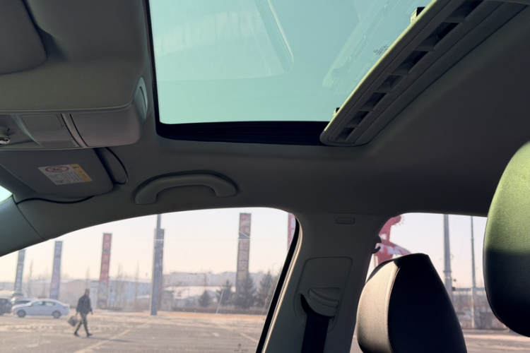 大众 速腾 2016款 230TSI 25周年纪念版中控内饰7007