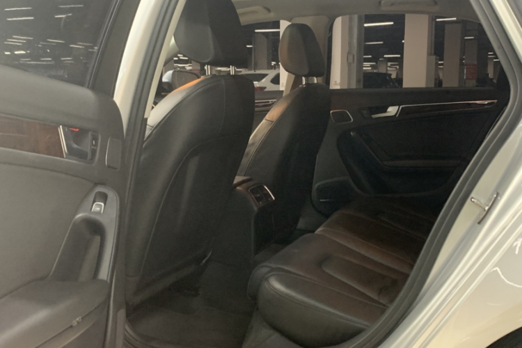 奥迪A4L 2015款 35 TFSI 自动舒适型车身外观6005