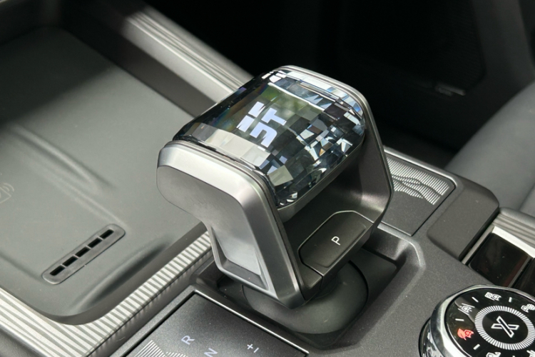 捷途自由者 2025款 2.0TD 自动XWD征服中控内饰7015