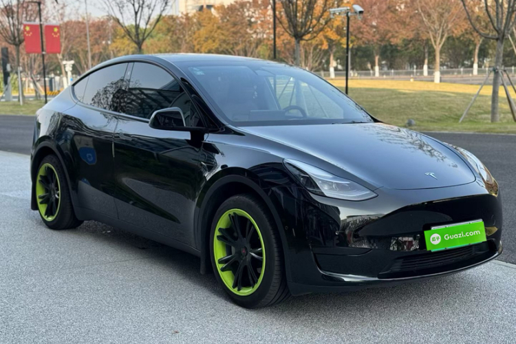 特斯拉 Model Y 2022款 改款 后轮驱动版车身外观6008