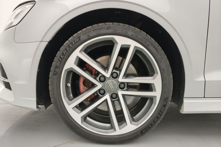 奥迪A3 2017款 Limousine 40 TFSI 运动型车身外观6010