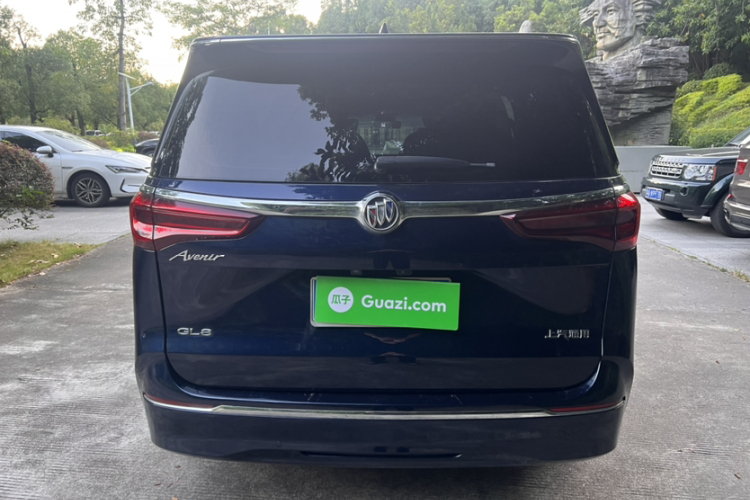 别克GL8 2020款 Avenir艾维亚 四座尊礼版车身外观6002