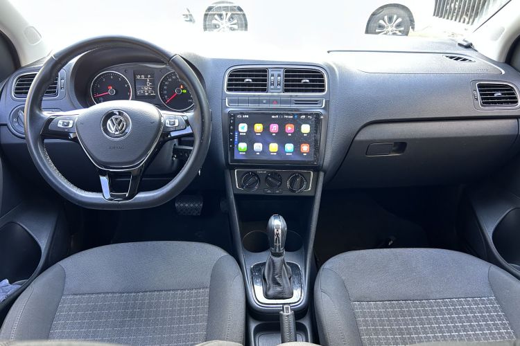 大众 Polo 2016款 1.6L 自动舒适型中控内饰7003