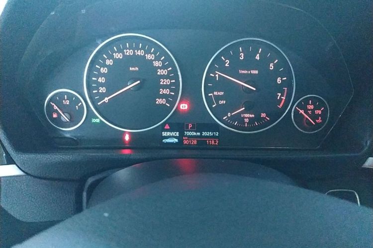 宝马3系 2016款 320Li 时尚型中控内饰15