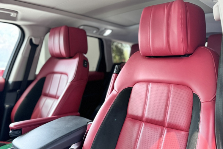 路虎 揽胜运动版 2021款 3.0 L6 耀黑版中控内饰7009