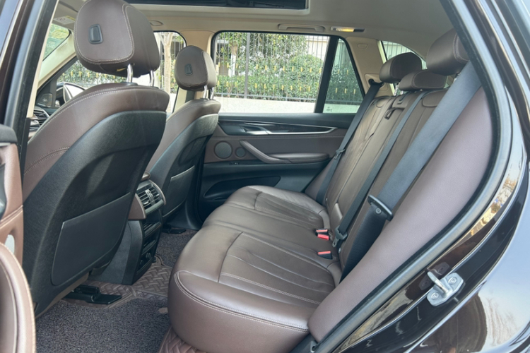 宝马X5(进口) 2018款 xDrive28i中控内饰7014