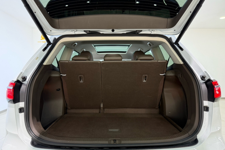 大众 威然 2024款 330TSI 豪华版中控内饰7010