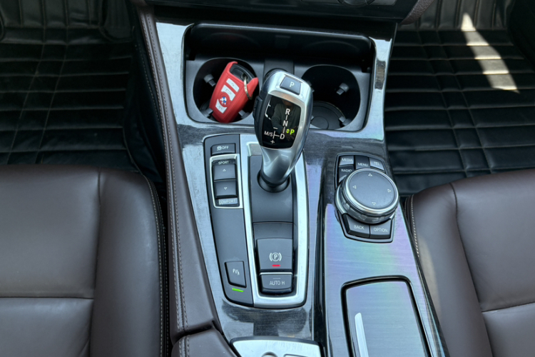 宝马5系 2014款 525Li 豪华设计套装局部细节18