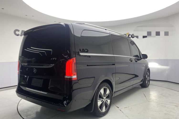 奔驰V级 2022款 V 260 尊贵版车身外观6005