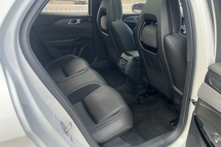 领克03 2021款 1.5TD DCT劲Plus中控内饰7011