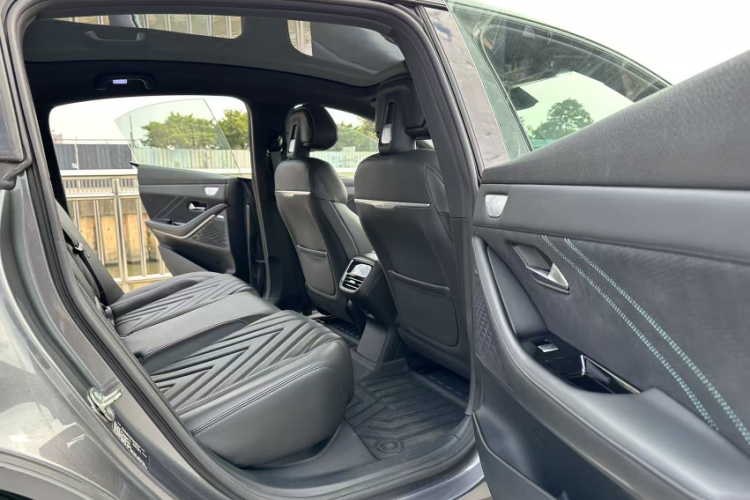 深蓝汽车 深蓝SL03 2023款 200Max增程版中控内饰7011