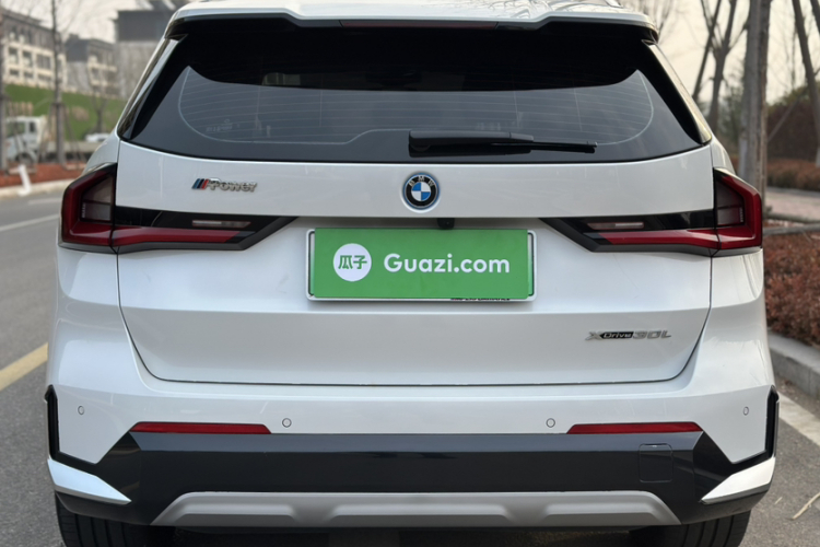 宝马iX1 2023款 xDrive30L X设计套装车身外观6003