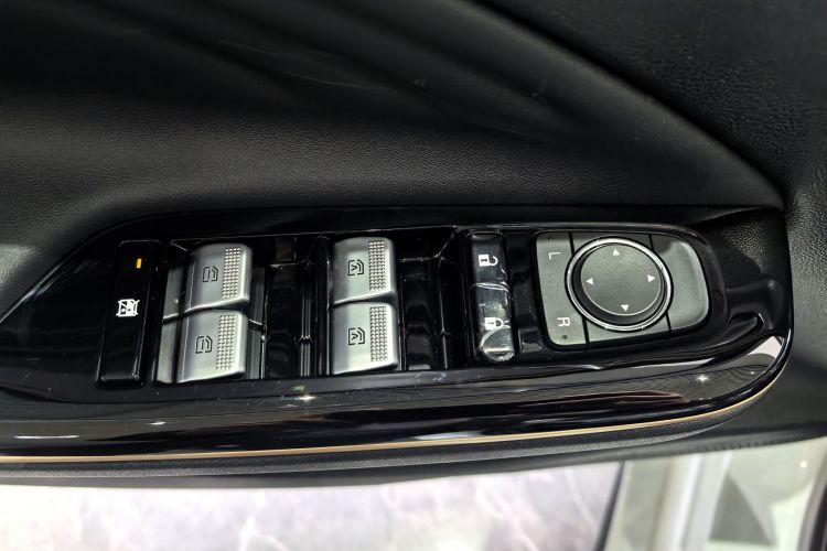 埃安 AION S Plus 2026款 豪华版中控内饰7008