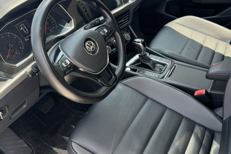 大众 速腾 2019款 280TSI DSG舒适型 国VI中控内饰7002