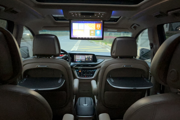 别克GL8 2020款 ES陆尊 653T 豪华型中控内饰7006