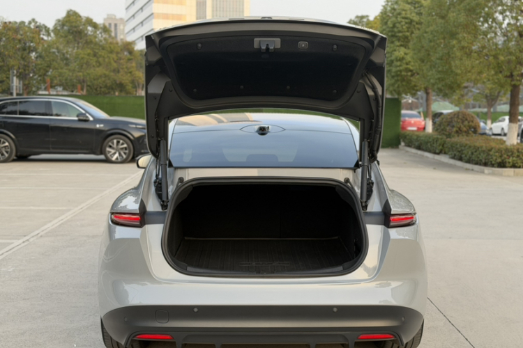 蔚来ET5 2022款 75kWh车身外观6005