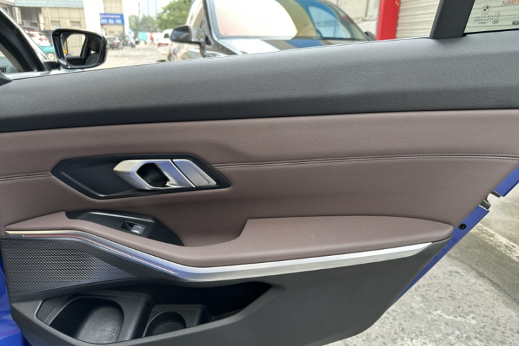 宝马3系 2020款 改款 325Li M运动套装中控内饰7004