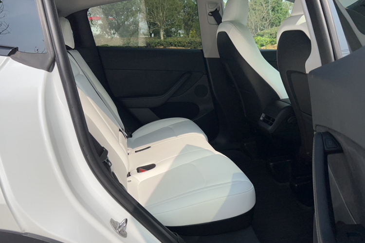 特斯拉 Model Y 2023款 后轮驱动版中控内饰7006