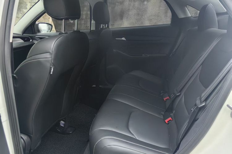 福特 福睿斯 2021款 1.5L 自动钻石版中控内饰7004