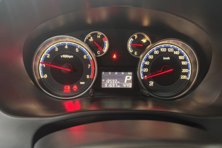 铃木 天语 SX4 2013款 1.6L 自动酷锐型中控内饰15