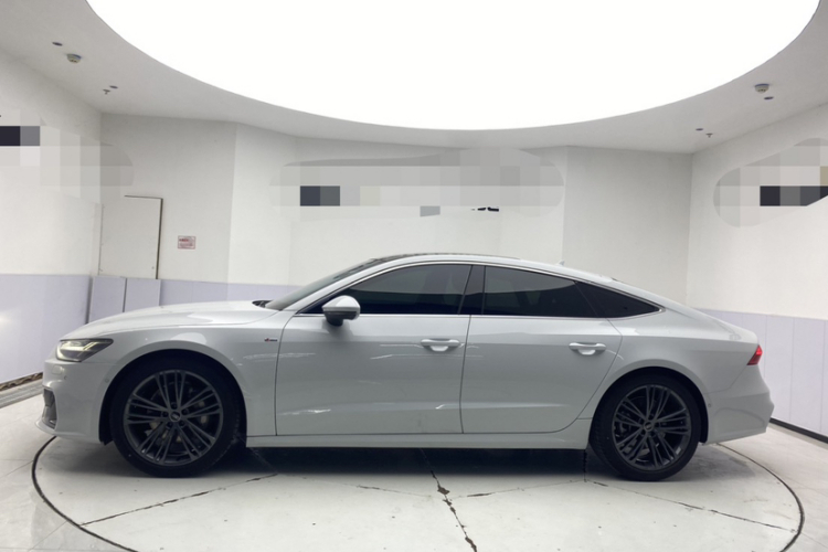 奥迪A7 2023款 45 TFSI 臻选型车身外观6003