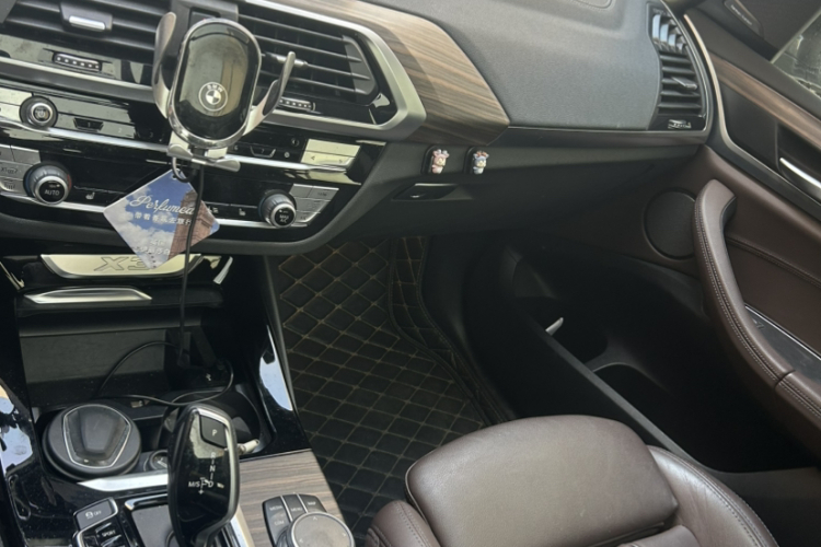 宝马X3 2020款  xDrive28i M运动套装中控内饰7004