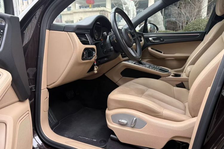 保时捷 2018款 Macan 2.0T车身外观6004