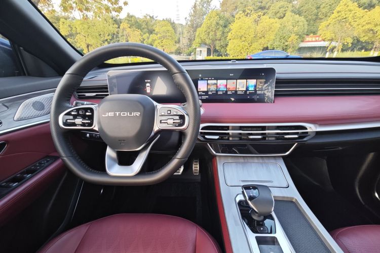 捷途X70 PLUS 2023款 1.6T DCT强者 7座中控内饰7005