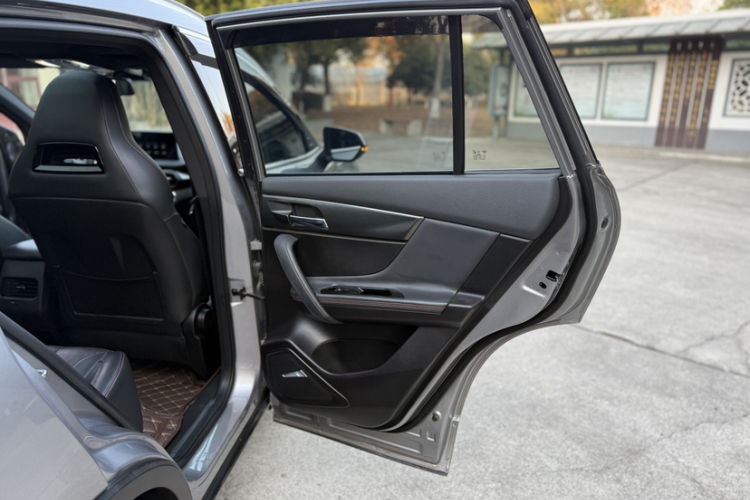 海马8S 2019款 1.6TGDI 自动炫版中控内饰7002