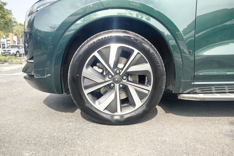 理想汽车 理想ONE 2021款 增程6座版车身外观6008