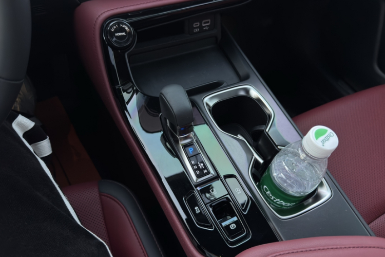 雷克萨斯NX 2022款 260 前驱 创悦版中控内饰7006