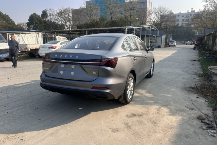 荣威i5 2026款 1.5L CVT豪华版车身外观6003