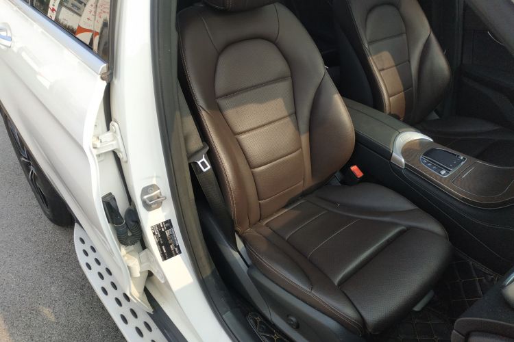 奔驰GLC 2021款 GLC 260 L 4MATIC 豪华型局部细节41