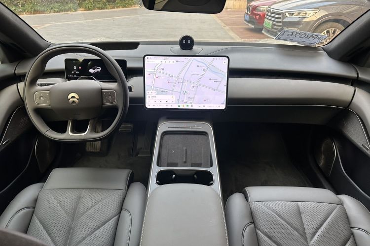 蔚来ET5 2025款 75kWh中控内饰7008