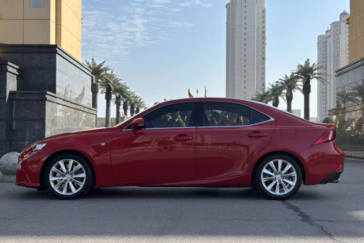 雷克萨斯IS 2015款 200t F SPORT车身外观6002