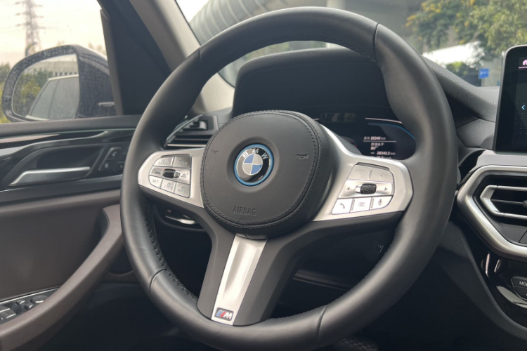 宝马iX3 2022款 改款 领先型局部细节13