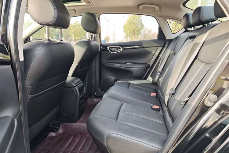 日产 轩逸 2018款 1.6XV CVT尊享版中控内饰7006