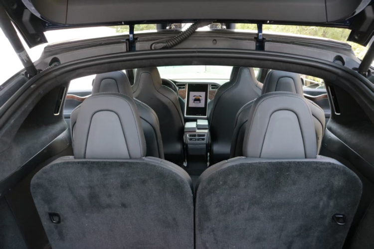 特斯拉 2017款 Model X 100D 长续航版中控内饰7008
